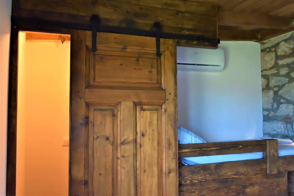 Villa Μικρή Πέτρινη Μεζονέτα 2 à Lílaia Extérieur photo