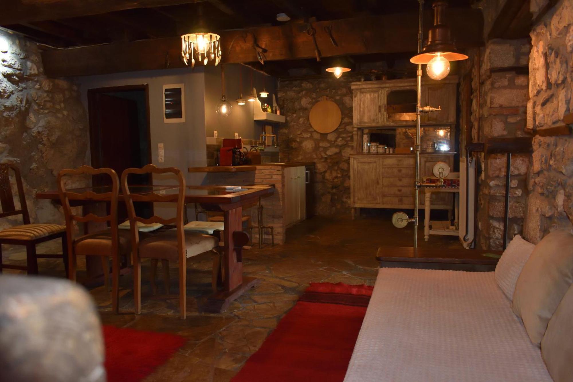 Villa Μικρή Πέτρινη Μεζονέτα 2 à Lílaia Extérieur photo