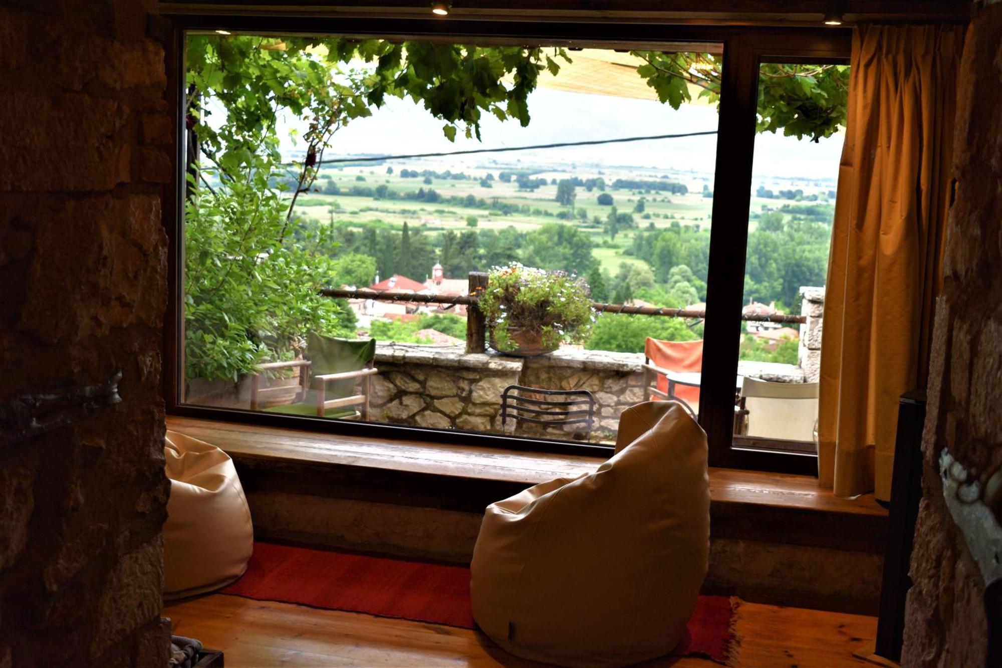 Villa Μικρή Πέτρινη Μεζονέτα 2 à Lílaia Extérieur photo